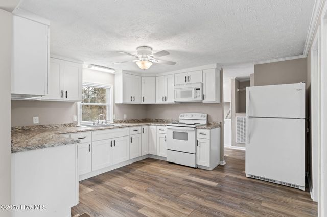 286 Edgewater Drive SW, Shallotte, NC 28470