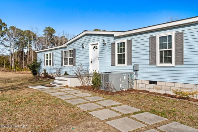 286 Edgewater Drive SW, Shallotte, NC 28470