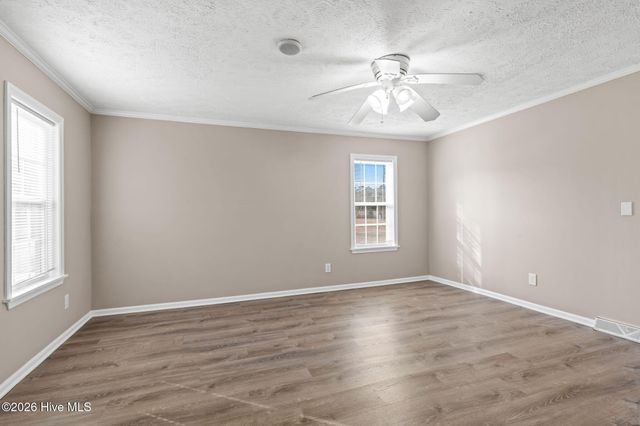 286 Edgewater Drive SW, Shallotte, NC 28470