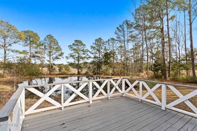 286 Edgewater Drive SW, Shallotte, NC 28470