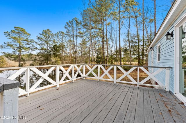 286 Edgewater Drive SW, Shallotte, NC 28470