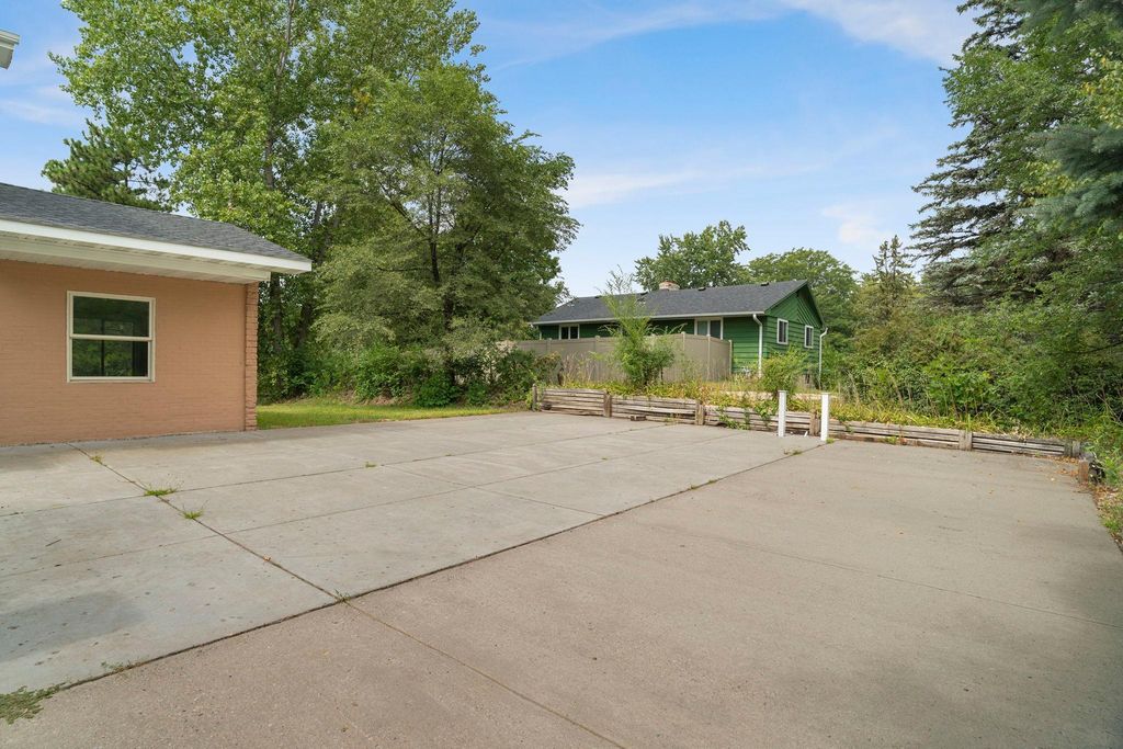 2981 Pilot Knob Road, Eagan, MN 55121 — photo 3