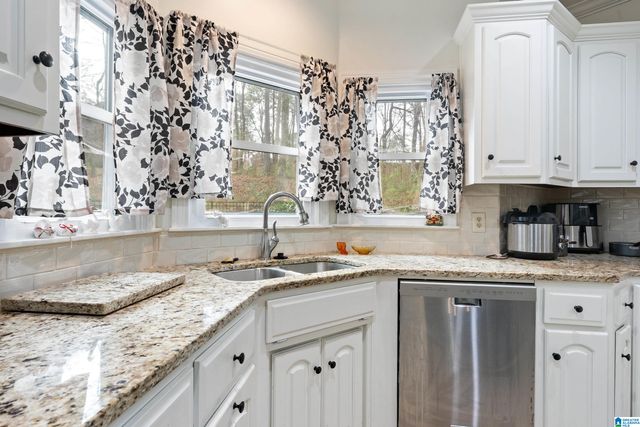 2154 BANEBERRY DRIVE, Hoover, AL 35244