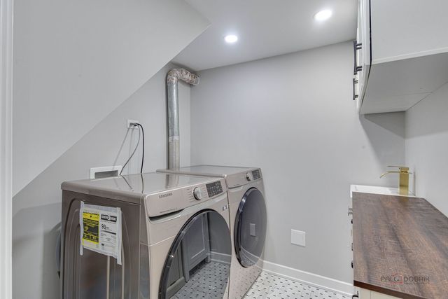 7745 N Nora Avenue, Niles, IL 60714