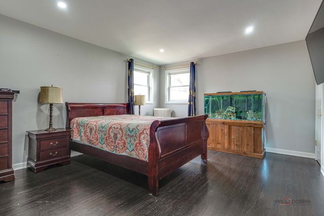 7745 N Nora Avenue, Niles, IL 60714