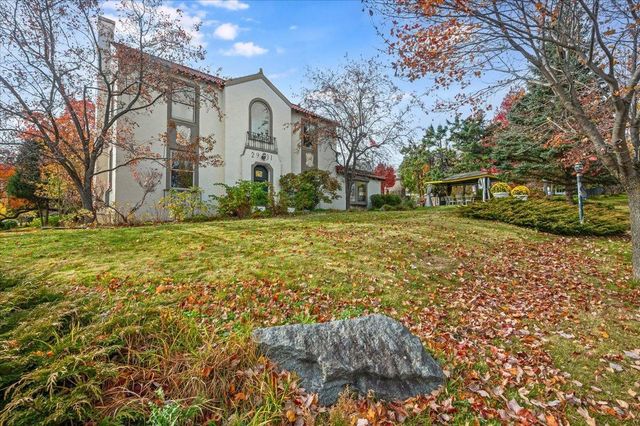 2931 Greysolon Road, Duluth, MN 55812