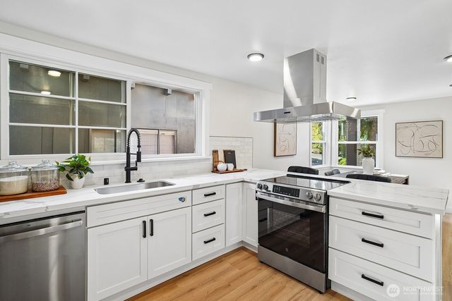 15825 SE 116TH Street, Renton, WA 98059