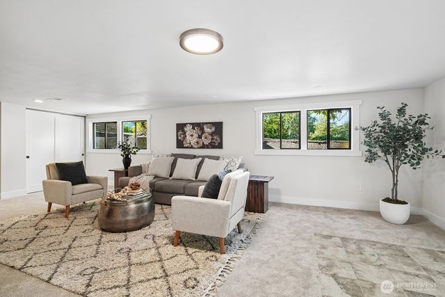 15825 SE 116TH Street, Renton, WA 98059