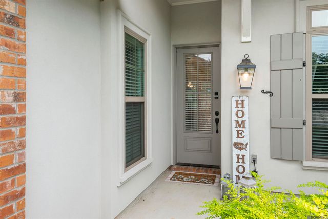 28026 Olympia Ln, Denham Springs, LA 70726