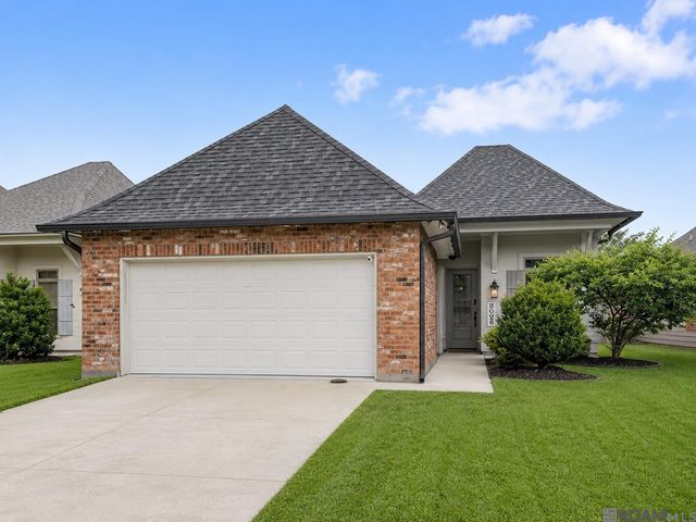 28026 Olympia Ln, Denham Springs, LA 70726