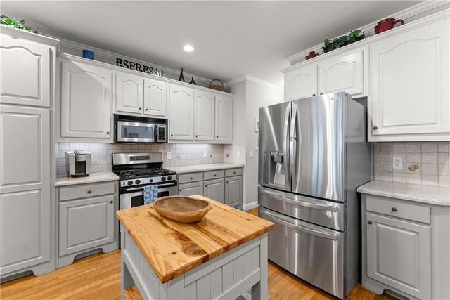 1503 Cleveland Court, Loganville, GA 30052