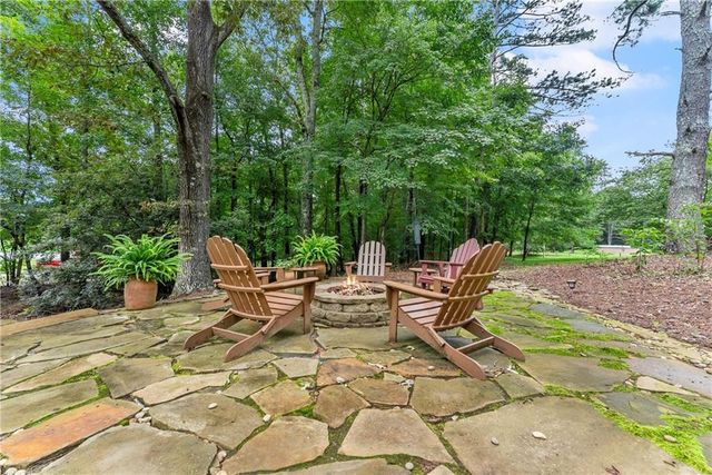 1503 Cleveland Court, Loganville, GA 30052