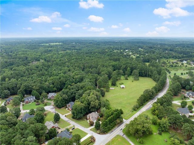 1503 Cleveland Court, Loganville, GA 30052