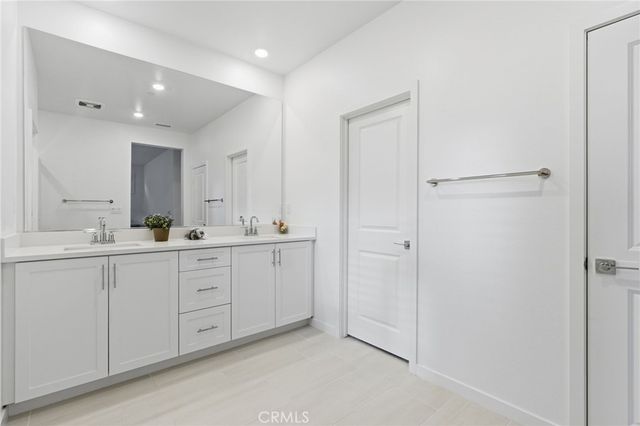 4056 Spring Haven Lane, Corona, CA 92883