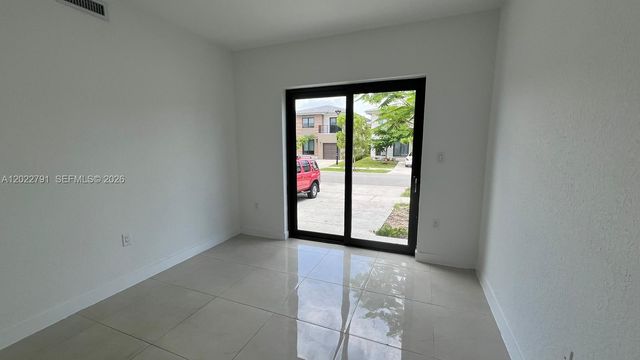 1171 NW 2nd St, Florida City, FL 33034