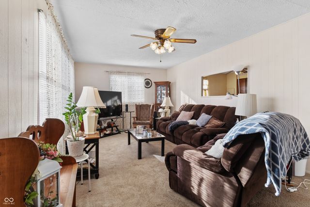 528 Winfield Street, Greenfield, IN 46140