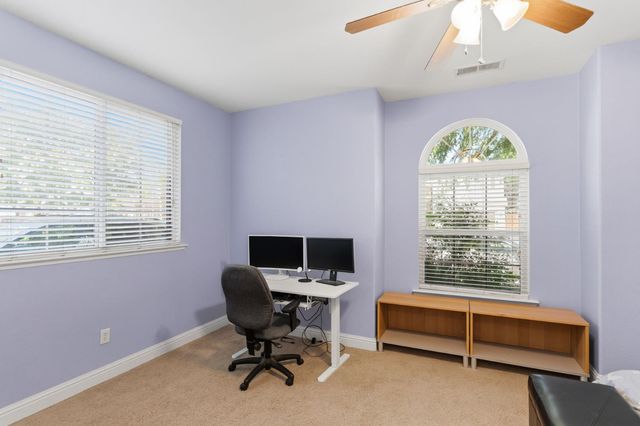 8553 N Ann Avenue, Fresno, CA 93720