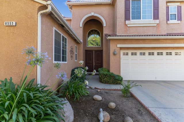8553 N Ann Avenue, Fresno, CA 93720