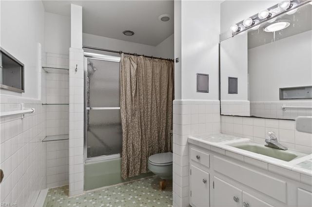 4305 Manchester RD, Portsmouth, VA 23703