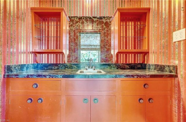 4305 Manchester RD, Portsmouth, VA 23703