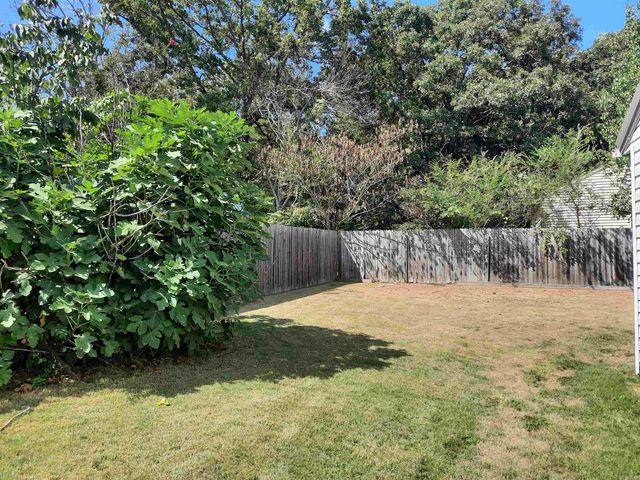 701 Clarence Street, Mountain View, AR 72560