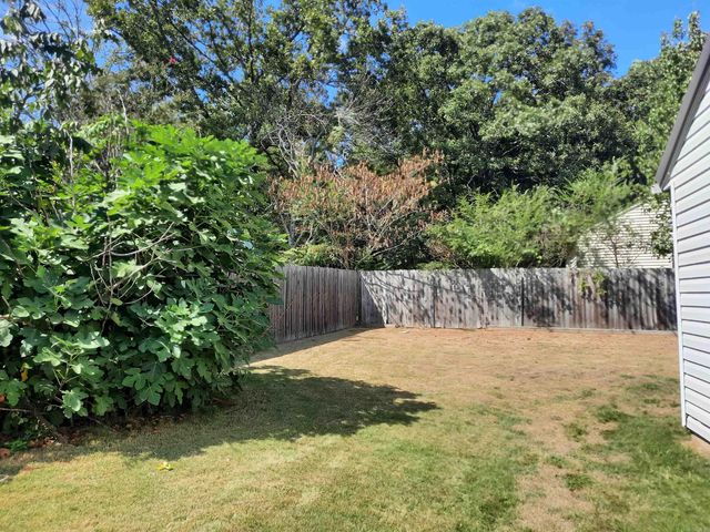 701 Clarence Street, Mountain View, AR 72560