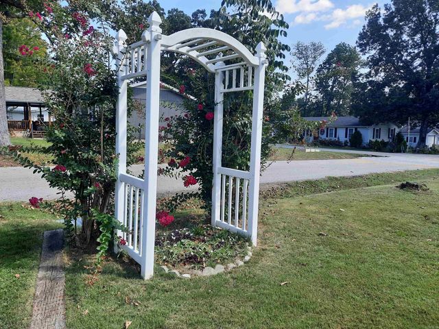 701 Clarence Street, Mountain View, AR 72560