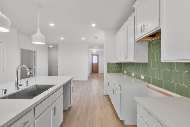 21615 Foxes Trove Trail, Magnolia, TX 77355