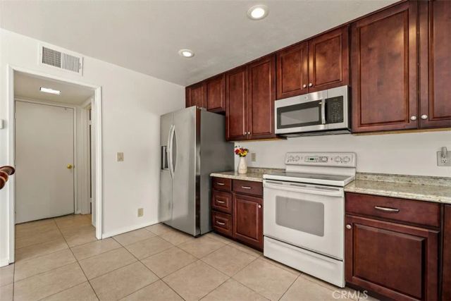 14781 Deer Park, Irvine, CA 92604