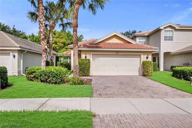 1293 Barrigona CT, Naples, FL 34119