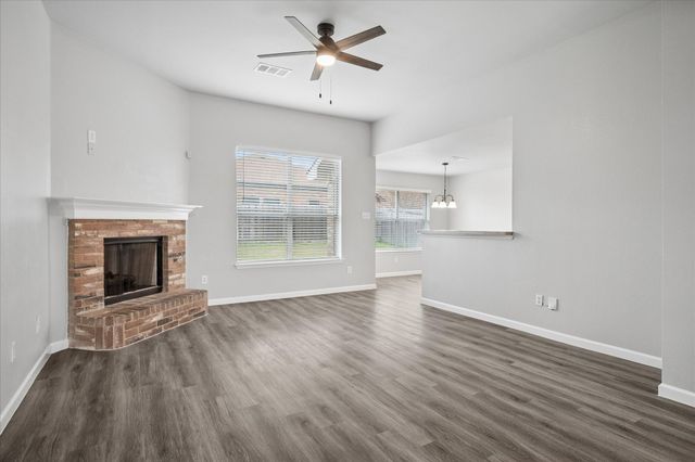 1012 Rio Verde Drive, Desoto, TX 75115