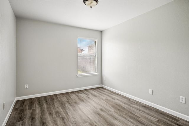 1012 Rio Verde Drive, Desoto, TX 75115