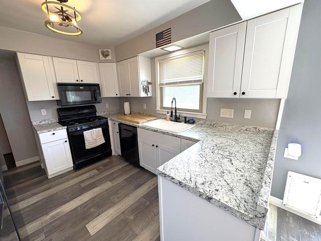 300 S Park Street, Albany, WI 53502