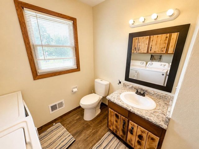 300 S Park Street, Albany, WI 53502