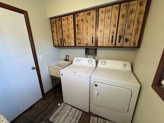 300 S Park Street, Albany, WI 53502