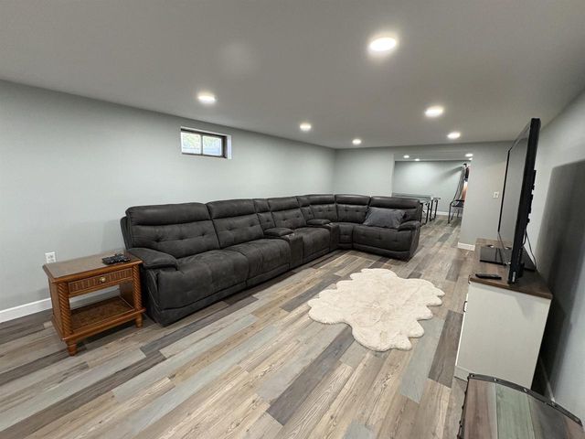 300 S Park Street, Albany, WI 53502