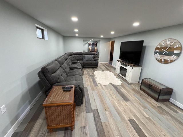 300 S Park Street, Albany, WI 53502