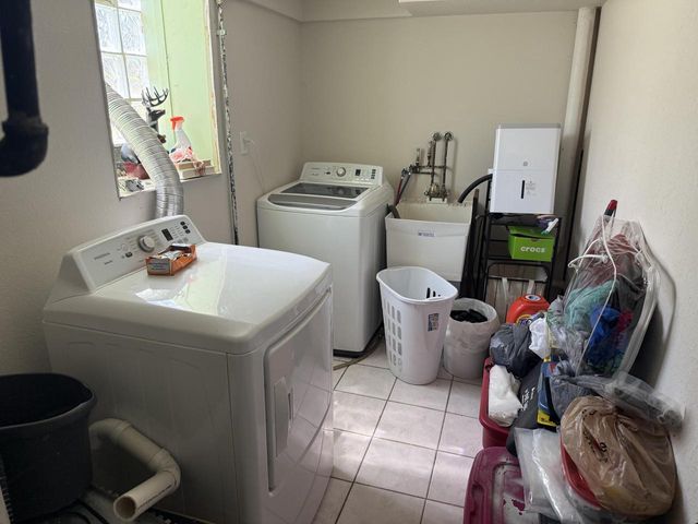 1711 S 15th PLACE, Milwaukee, WI 53204