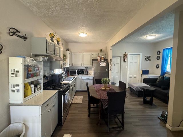 1711 S 15th PLACE, Milwaukee, WI 53204