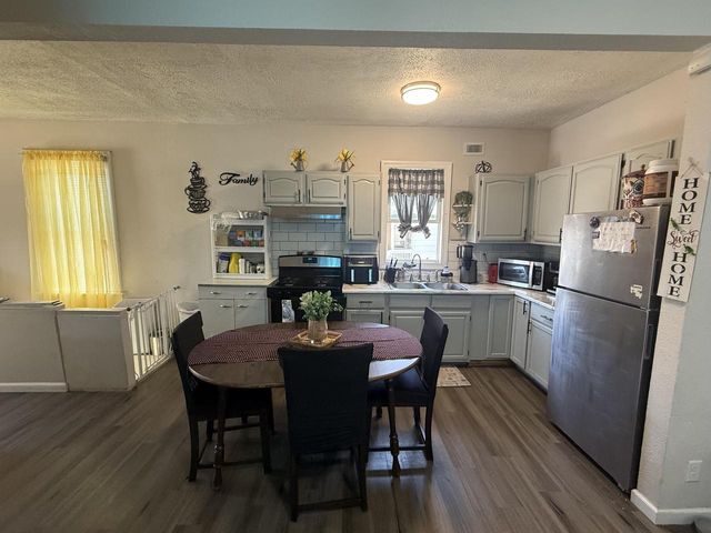 1711 S 15th PLACE, Milwaukee, WI 53204