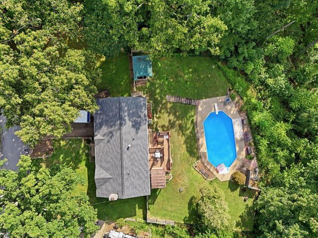 1718 Lake Wood Circle, Hixson, TN 37343