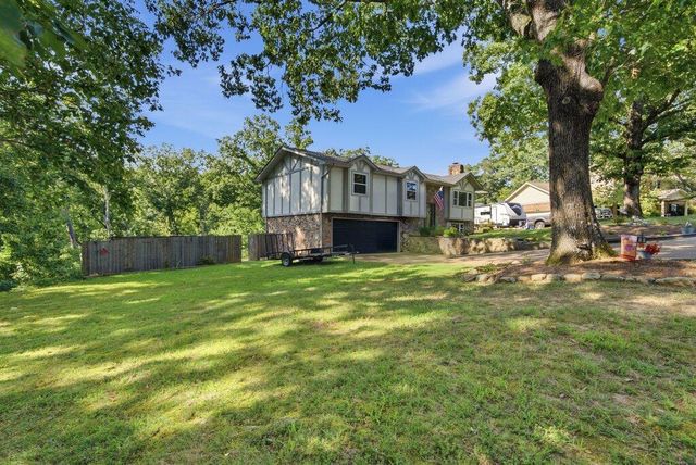 1718 Lake Wood Circle, Hixson, TN 37343