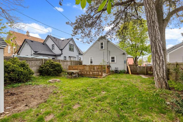3779 Pennsylvania AVENUE, Saint Francis, WI 53235