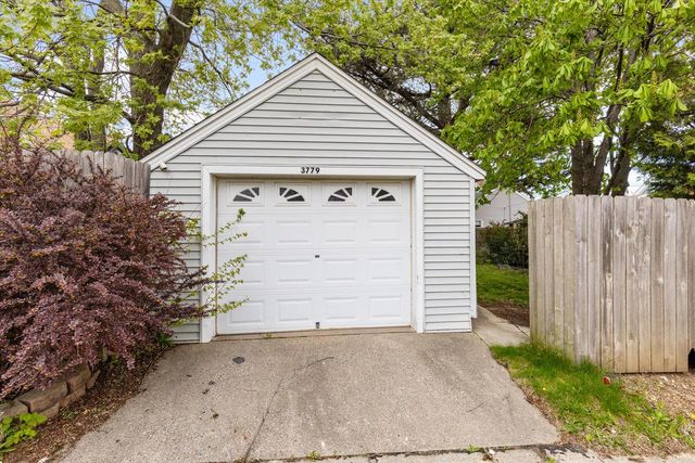 3779 Pennsylvania AVENUE, Saint Francis, WI 53235