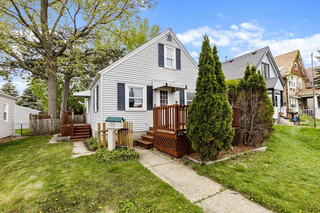3779 Pennsylvania AVENUE, Saint Francis, WI 53235