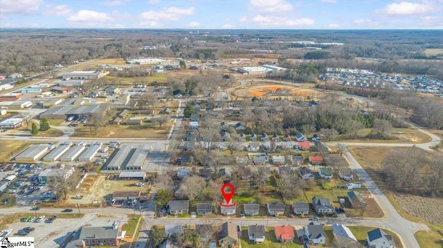 105 2nd Street, Fountain Inn, SC 29644