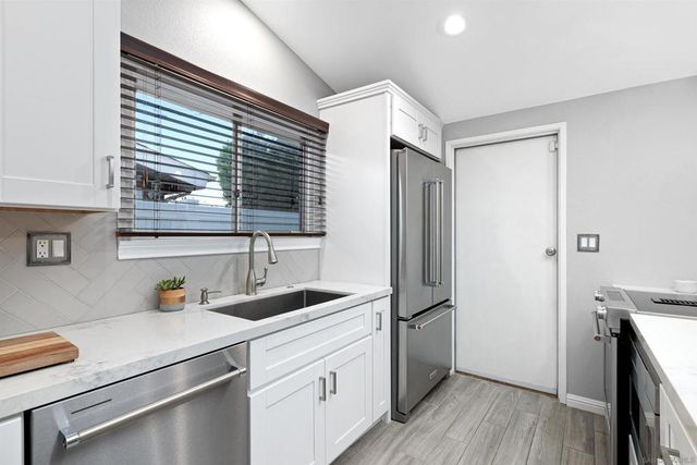 2884 Amulet St., San Diego, CA 92123