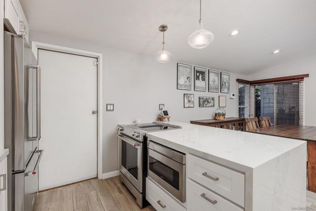 2884 Amulet St., San Diego, CA 92123