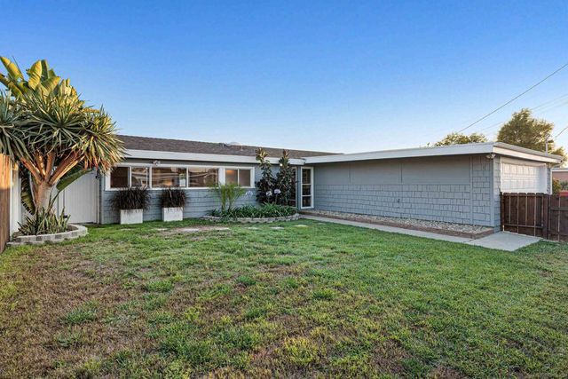 2884 Amulet St., San Diego, CA 92123