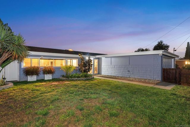 2884 Amulet St., San Diego, CA 92123